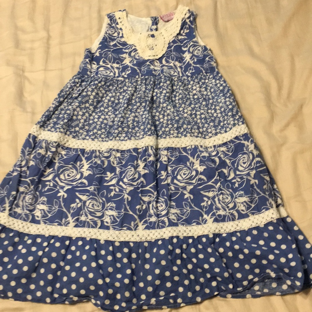 Crochet neck dress